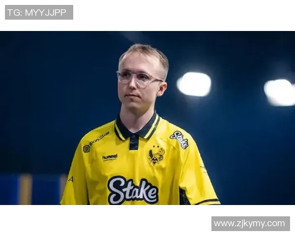 CSGO热议V5战队技术争议背后的战术分析与选手表现探讨 CSGO热议V5战队技术争议背后的战术分析与选手表现探讨